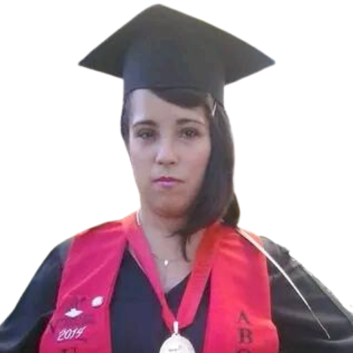 Luz María León